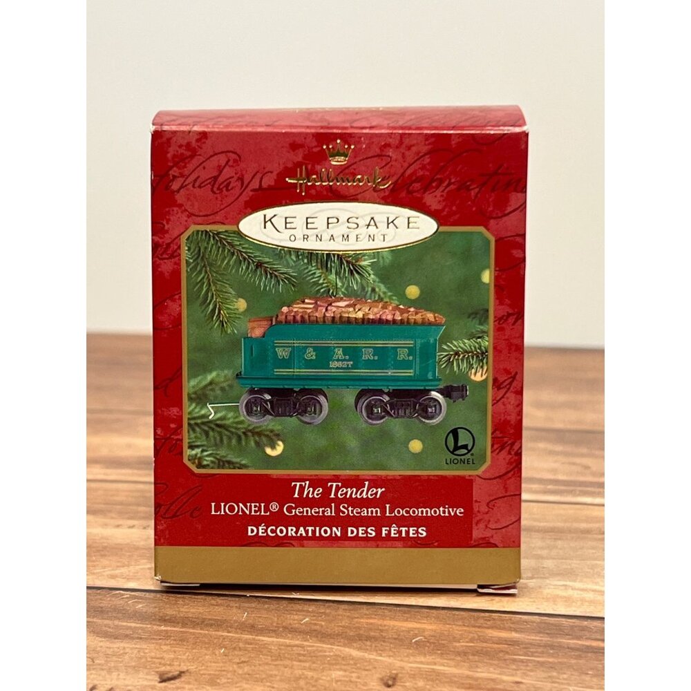 2000 HALLMARK KEEPSAKE ORNAMENT QX6834 THE TENDER LIONEL GENERAL STEAM TRAIN